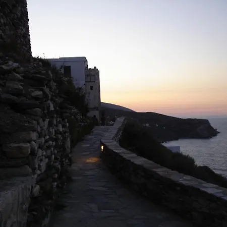 Kastro Gate ,entrance To An Ancient Village