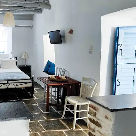 Semesterbostad Kastro Gate ,entrance To An Ancient Village *